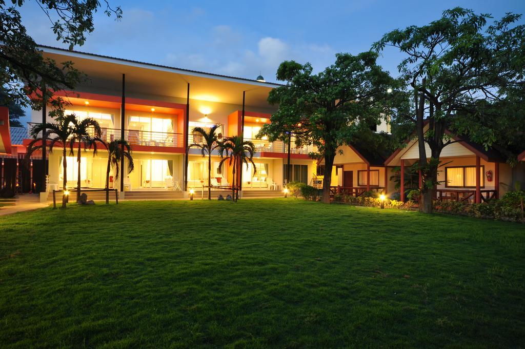 Phi Phi Rimlay Resort Exterior photo